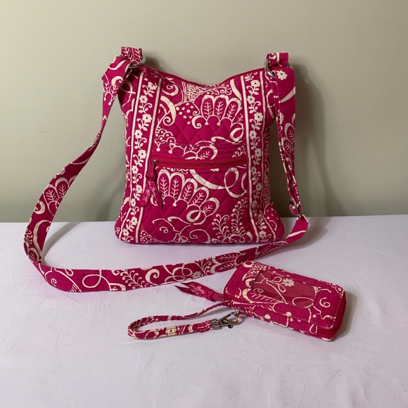 Vera Bradley Bundle of (2) Purse and Wristlet - Picture 1 of 8